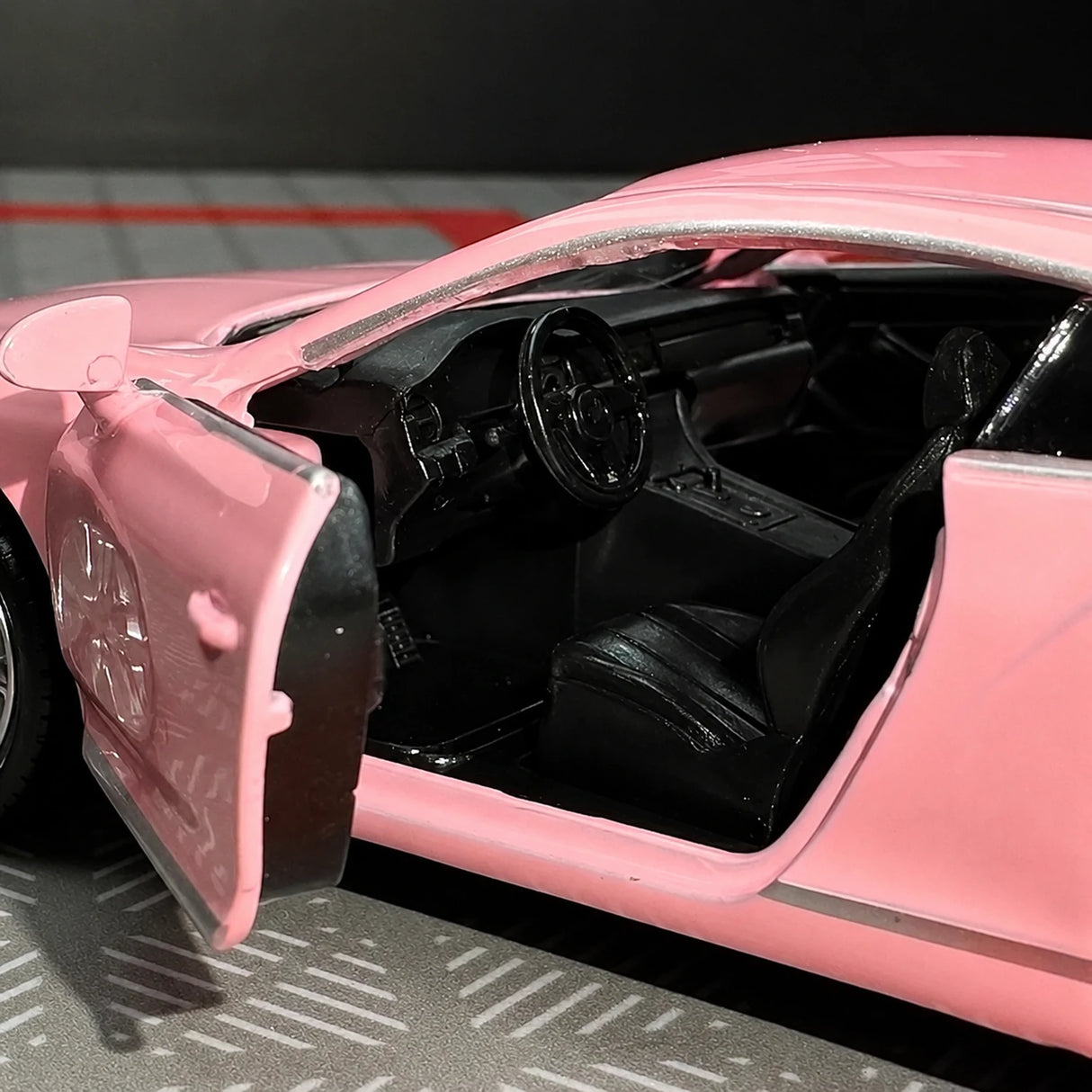 Bentley 2018 Continental GT Pink 1:36 – Diecast Display Model Die-Cast