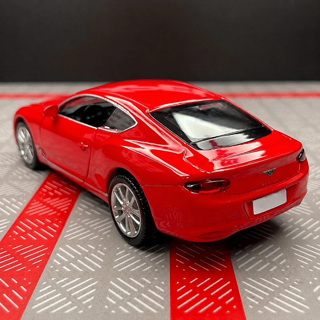 Bentley 2018 Continental GT Red 1:36 – Diecast Display Model Die-Cast