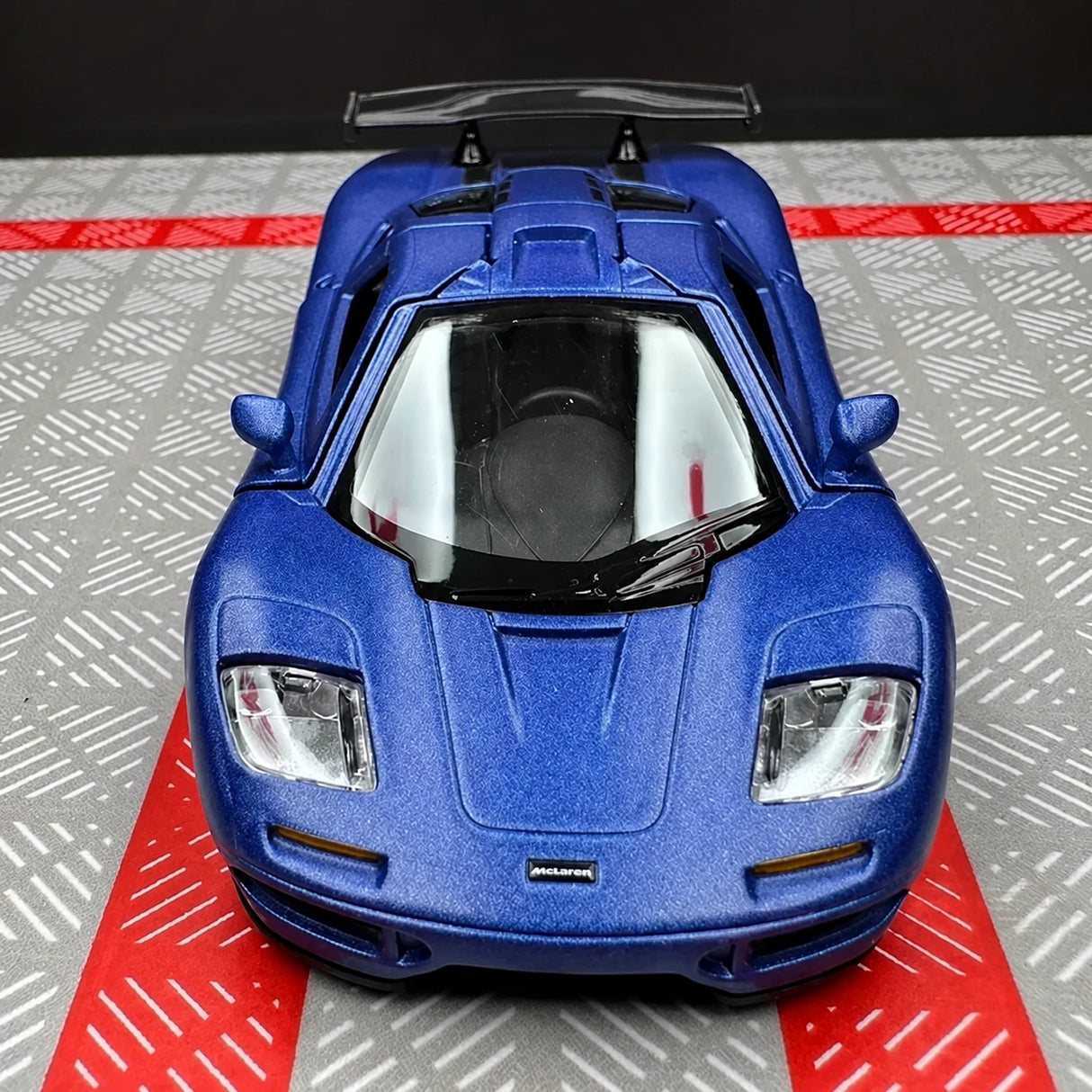 McLaren 1995 F1 XP5 Blue 1:36 – Diecast Display Model Die-Cast