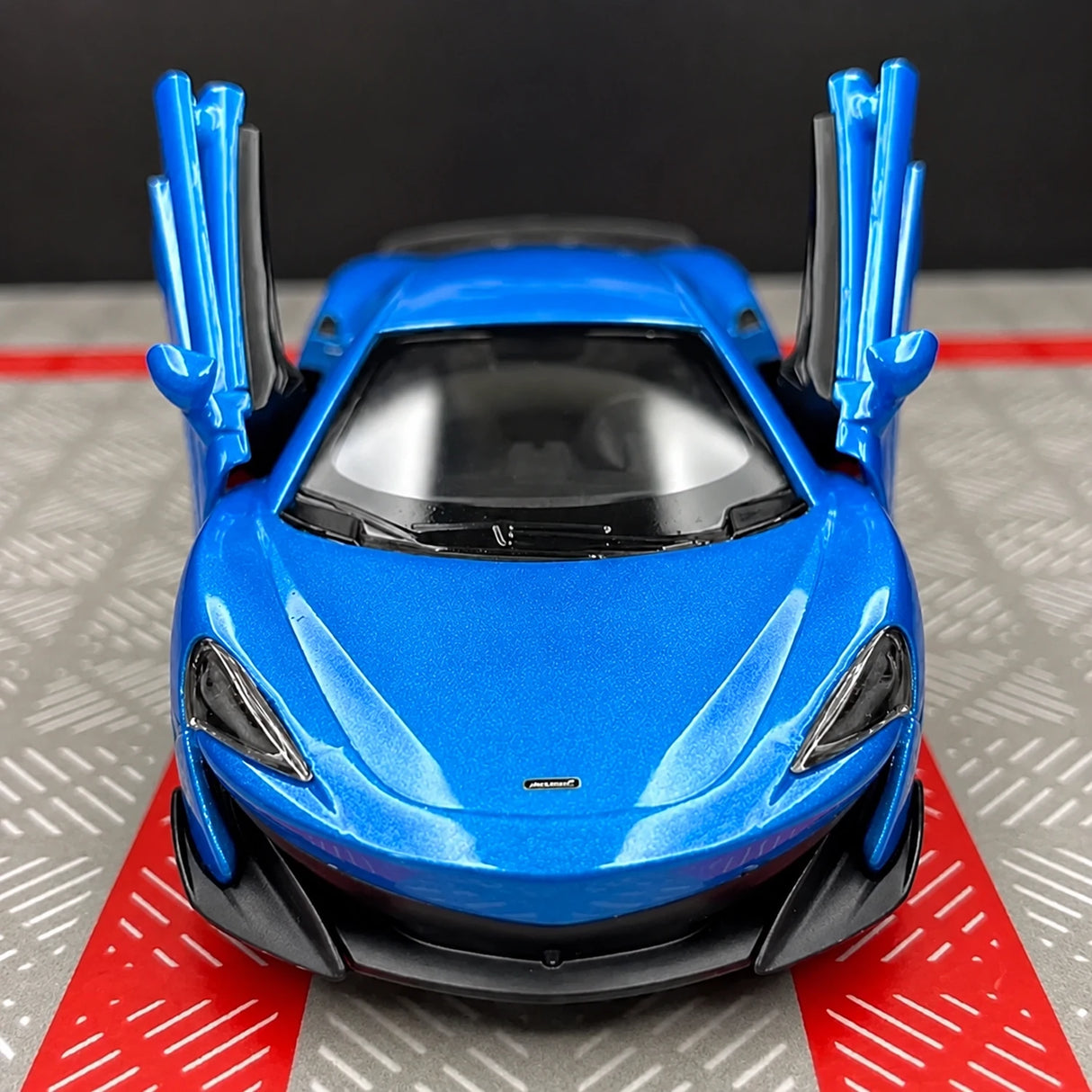 McLaren 2015 600LT Blue 1:36 – Diecast Display Model Die-Cast