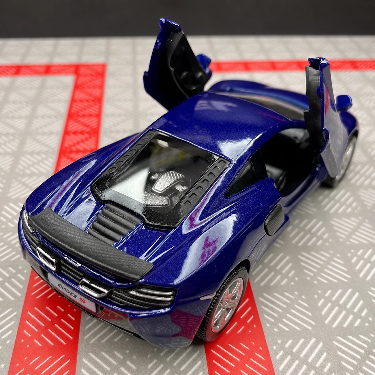 McLaren 2016 650S Glossy أزرق 1:36 – نموذج عرض معدني مصبوب