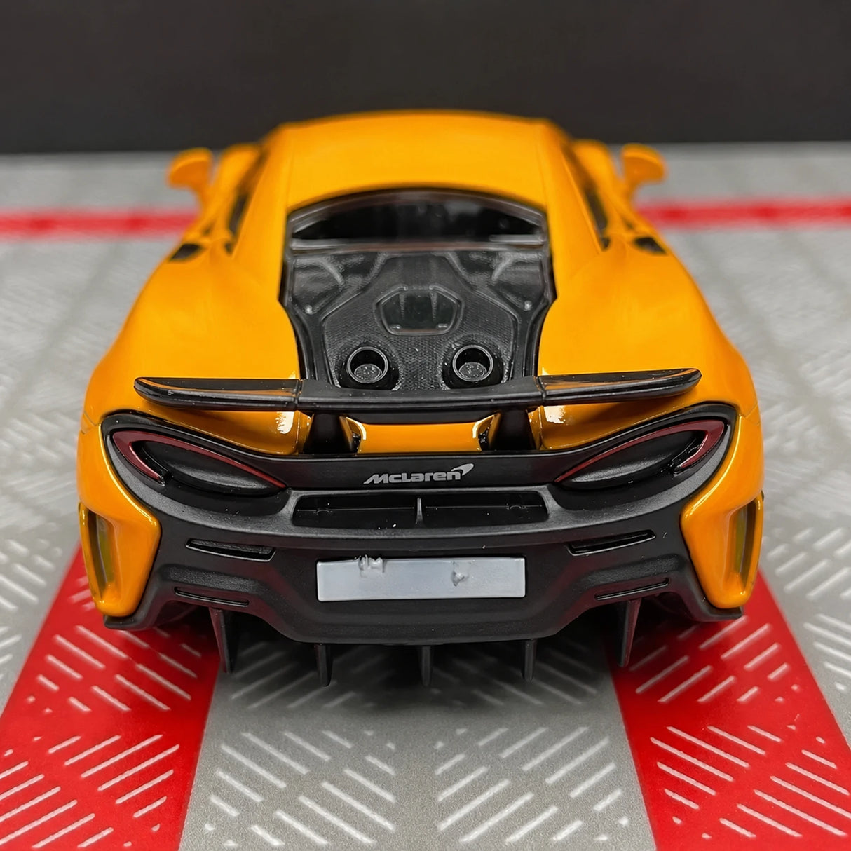 McLaren 2016 650S أصفر 1:36 – نموذج عرض معدني مصبوب