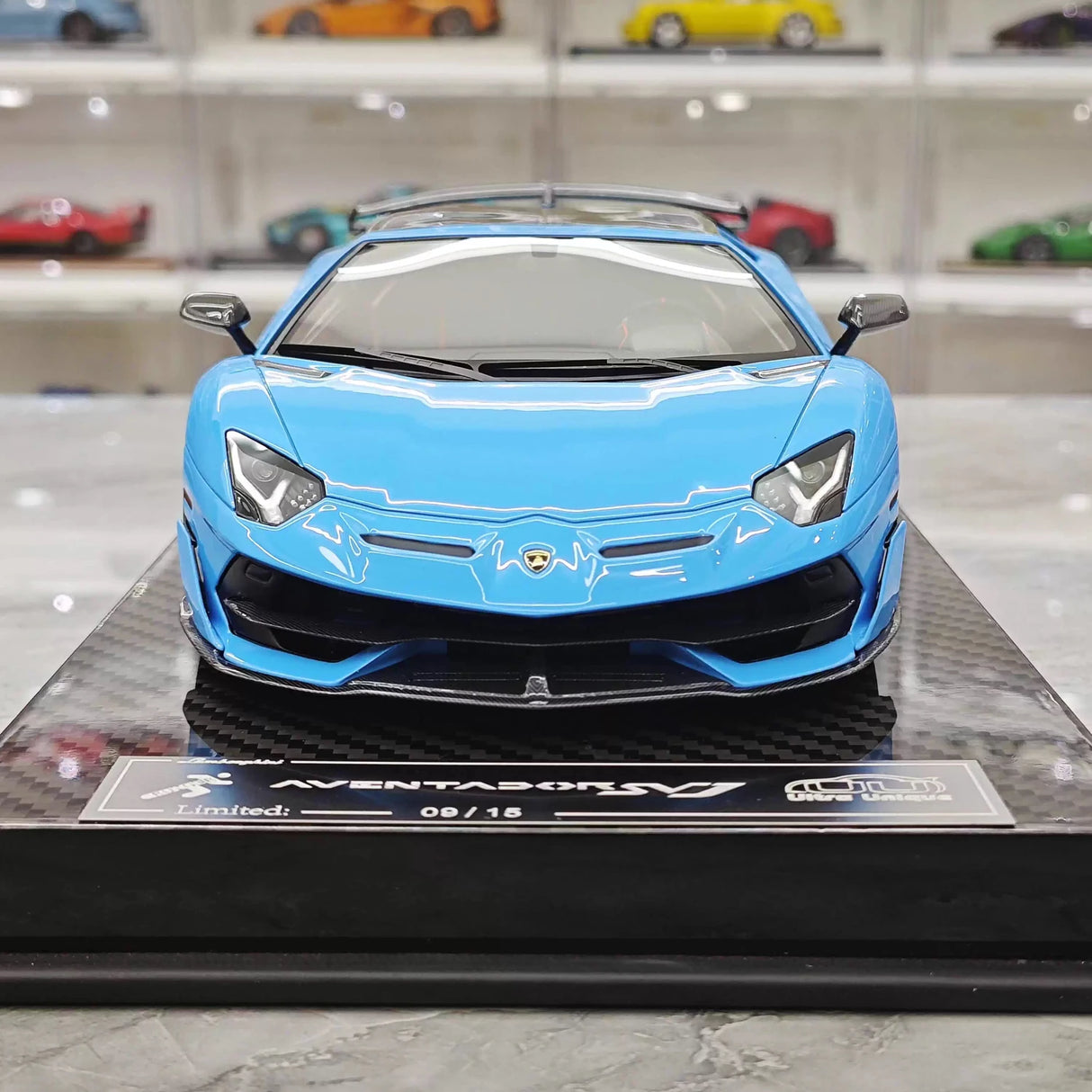 Ultra Unique Lamborghini 2019 Aventador SVJ Cyan 1:18 – Verzamelbare Resin Modelresin Hars