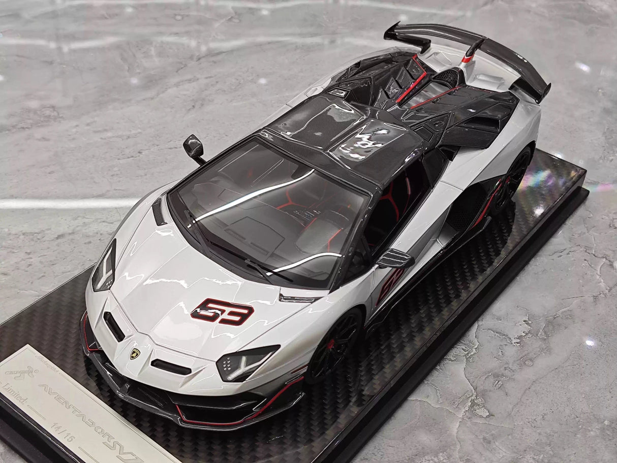 Ultra Unique Lamborghini 2019 Aventador SVJ Silver 1:18 – Verzamelbare resin modelresin resin