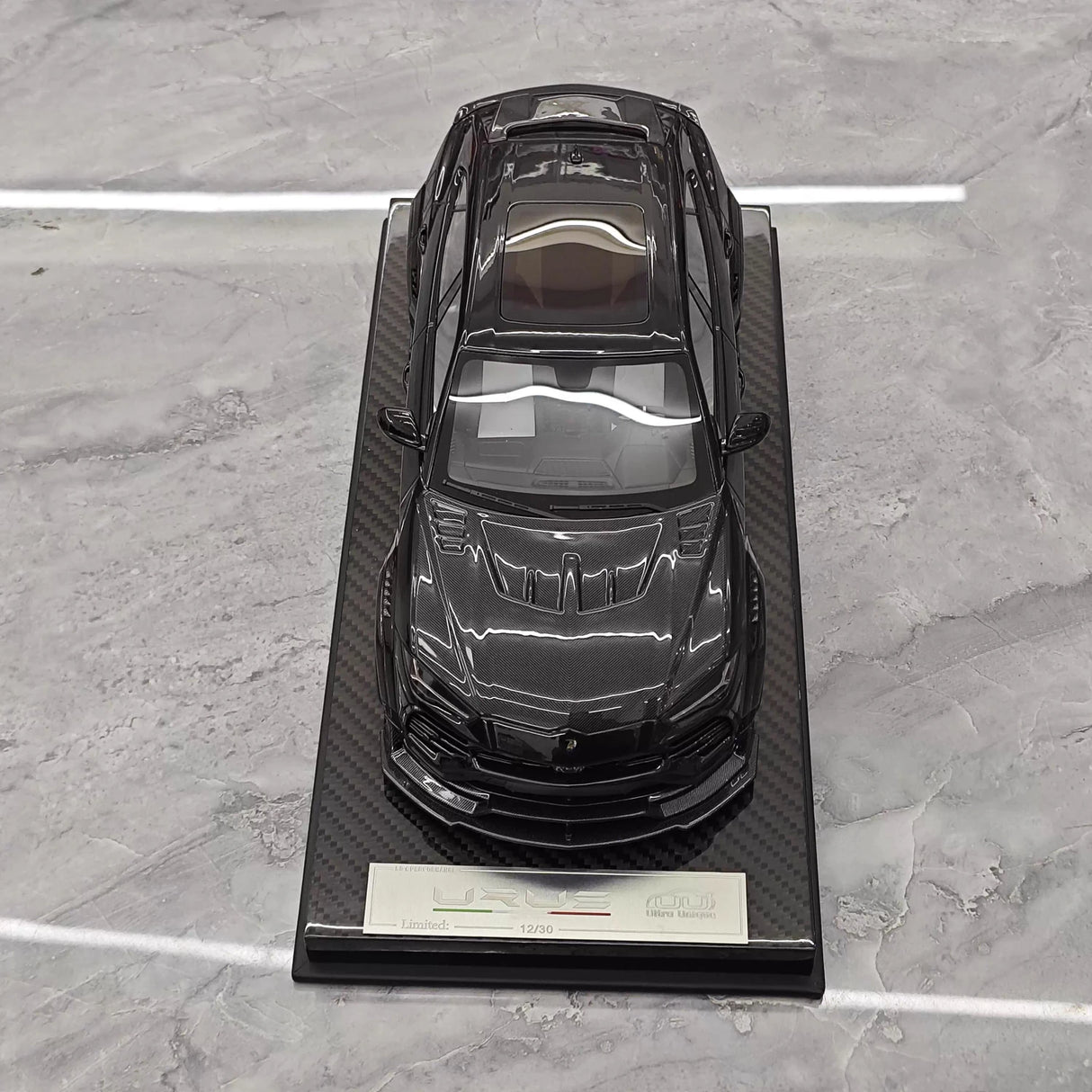 Ultra Unique Lamborghini 2019 Urus Widebody Black 1:18 – Collectible Resin Model Resin