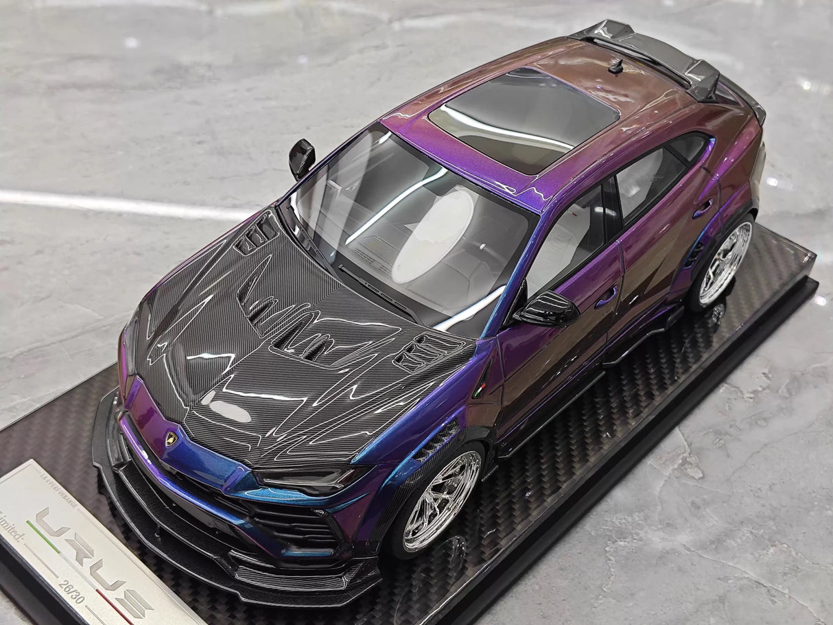 Ultra Unique Lamborghini 2019 Urus Gradient Broadbody 1:18 – kolekcjonerska żywica modelowa żywica