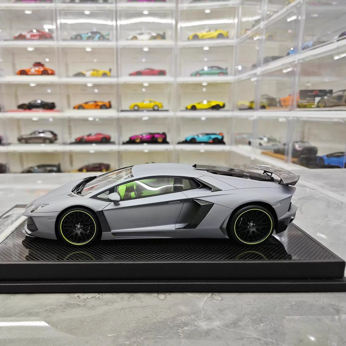 VMB Lamborghini 2012 Aventador LP700-4 Hamann Gray 1:18 – Keräilyhartsimallihartsi
