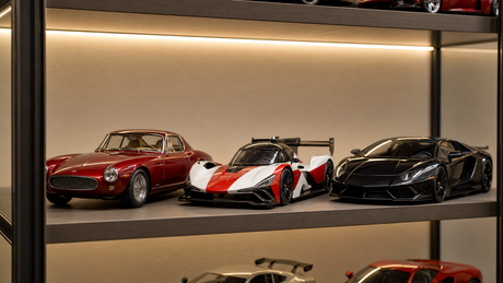 Premium 1:18 resin sealed collector model cars buying guide cover