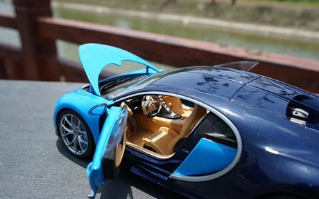 [OEM] 1:18 Bugatti 2016 Chiron Blue Model Car Die-Cast