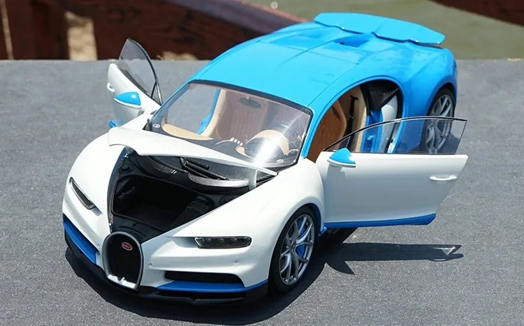 [OEM] 1:18 Bugatti 2016 Chiron bianco & blu modellino di auto Die-Cast