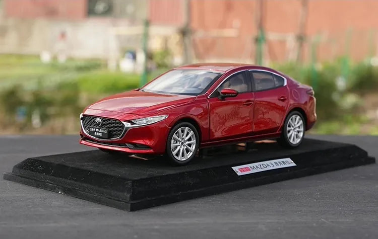 [OEM] 1:18 Mazda 2019 Mazda3 Red Model Car Die-Cast