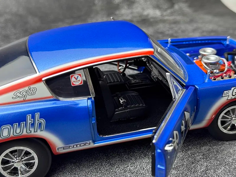 [OEM] 1:18 Plymouth 1970 Hemi Cuda Blue Die-Cast