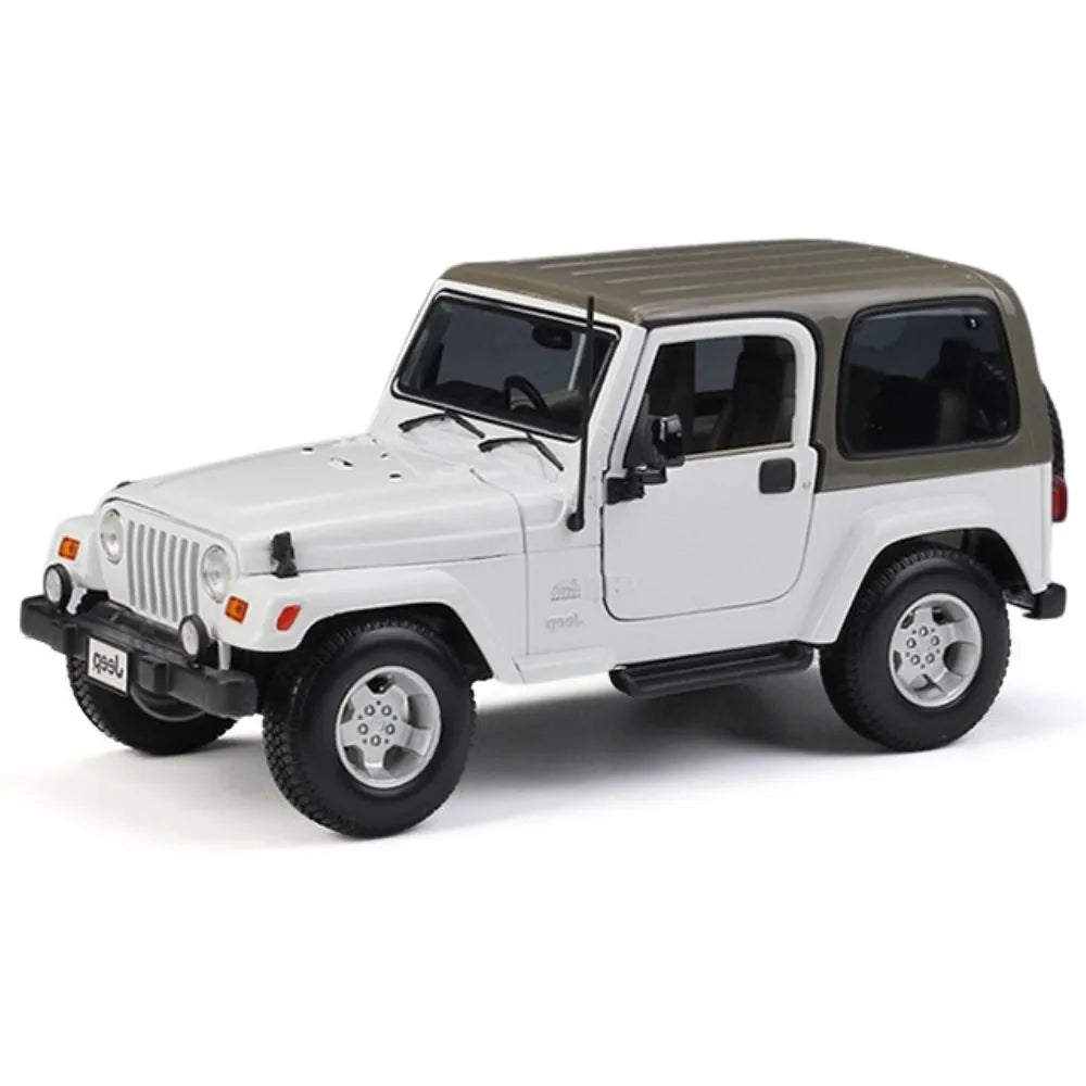 1:18 Jeep 2004 Wrangler Sahara Die Cast Model Car