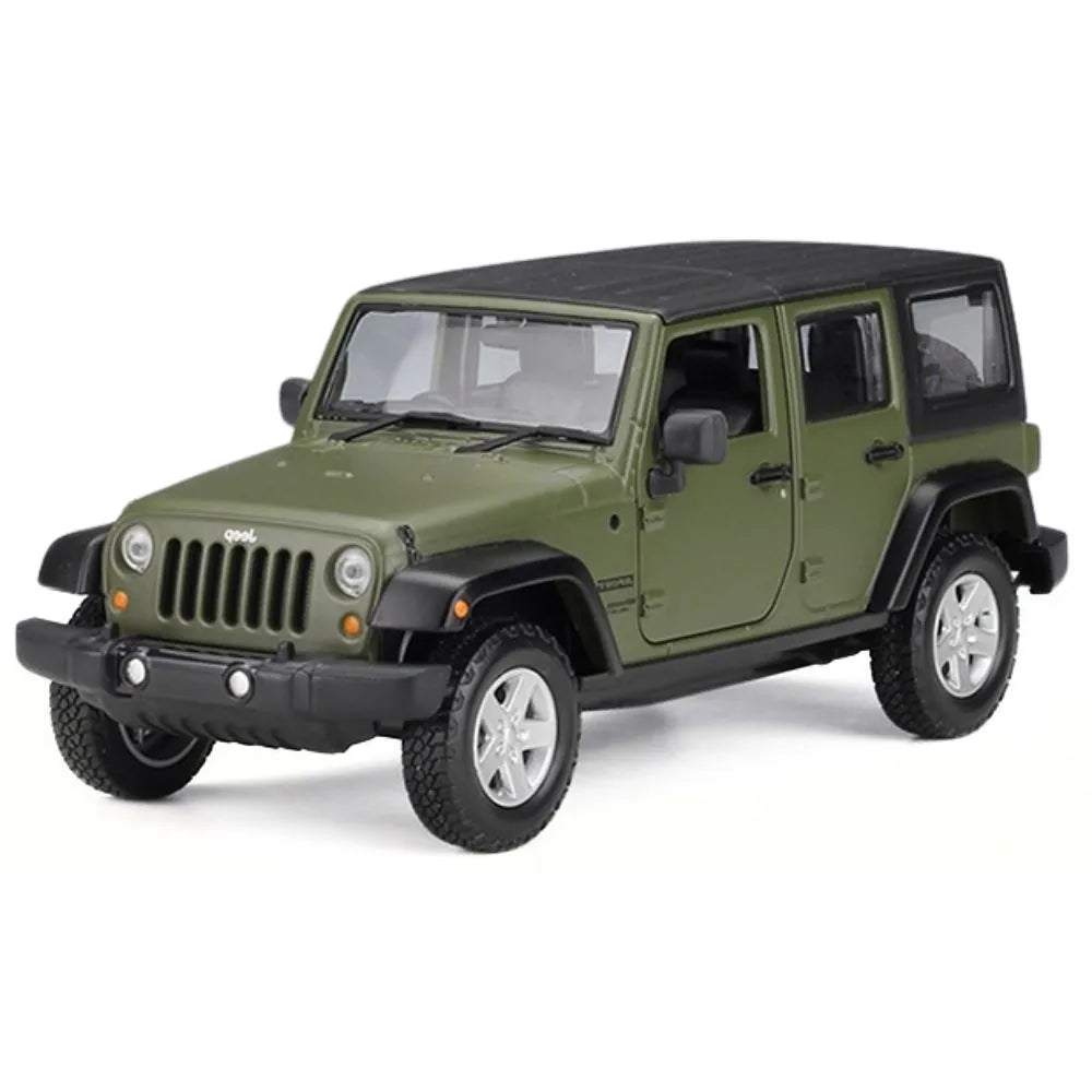 1:24 Jeep 2015 Wrangler Unlimited Die Cast Model Car
