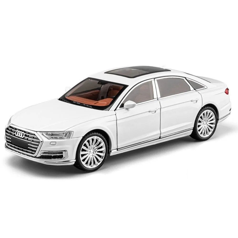 1:24 Audi 2017 A8 D5 Die Cast Model Car