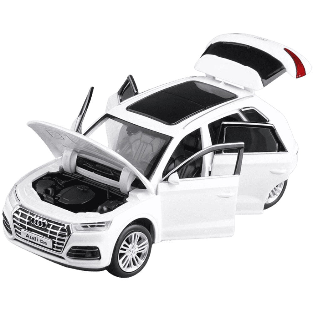 1:32 Audi 2019 Q5 55 TFSi E Quattro Die Cast Model Car