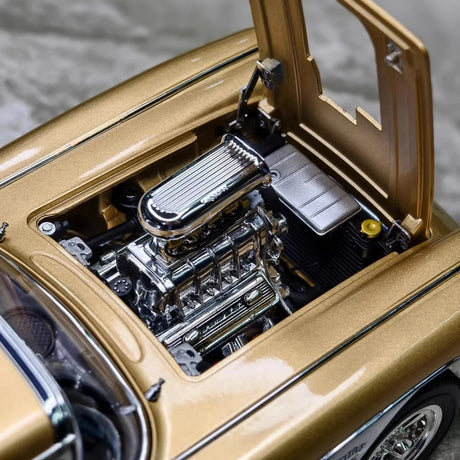 [ACME] 1:18 Chevrolet 1961 Corvette Gasser Gold Model Car Die-Cast
