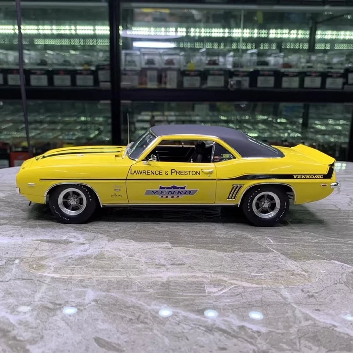 [ACME] 1:18 Chevrolet 1969 Yenko Camaro SC/SS/E geel modelauto Die-Cast