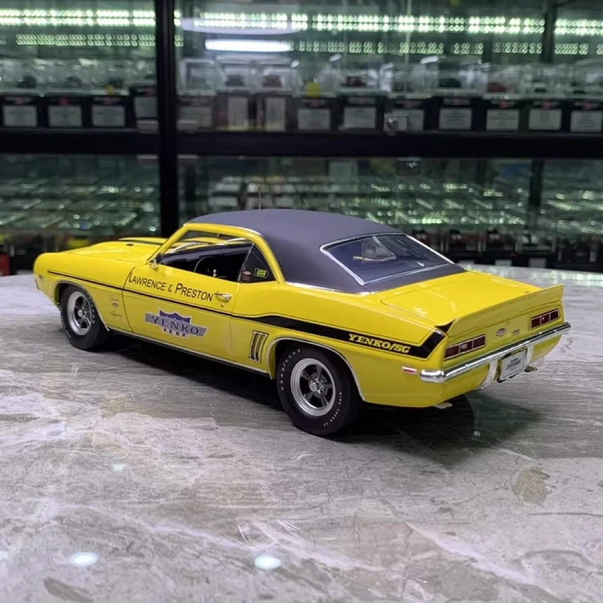 [ACME] 1:18 Chevrolet 1969 Yenko Camaro SC/SS/E geel modelauto Die-Cast