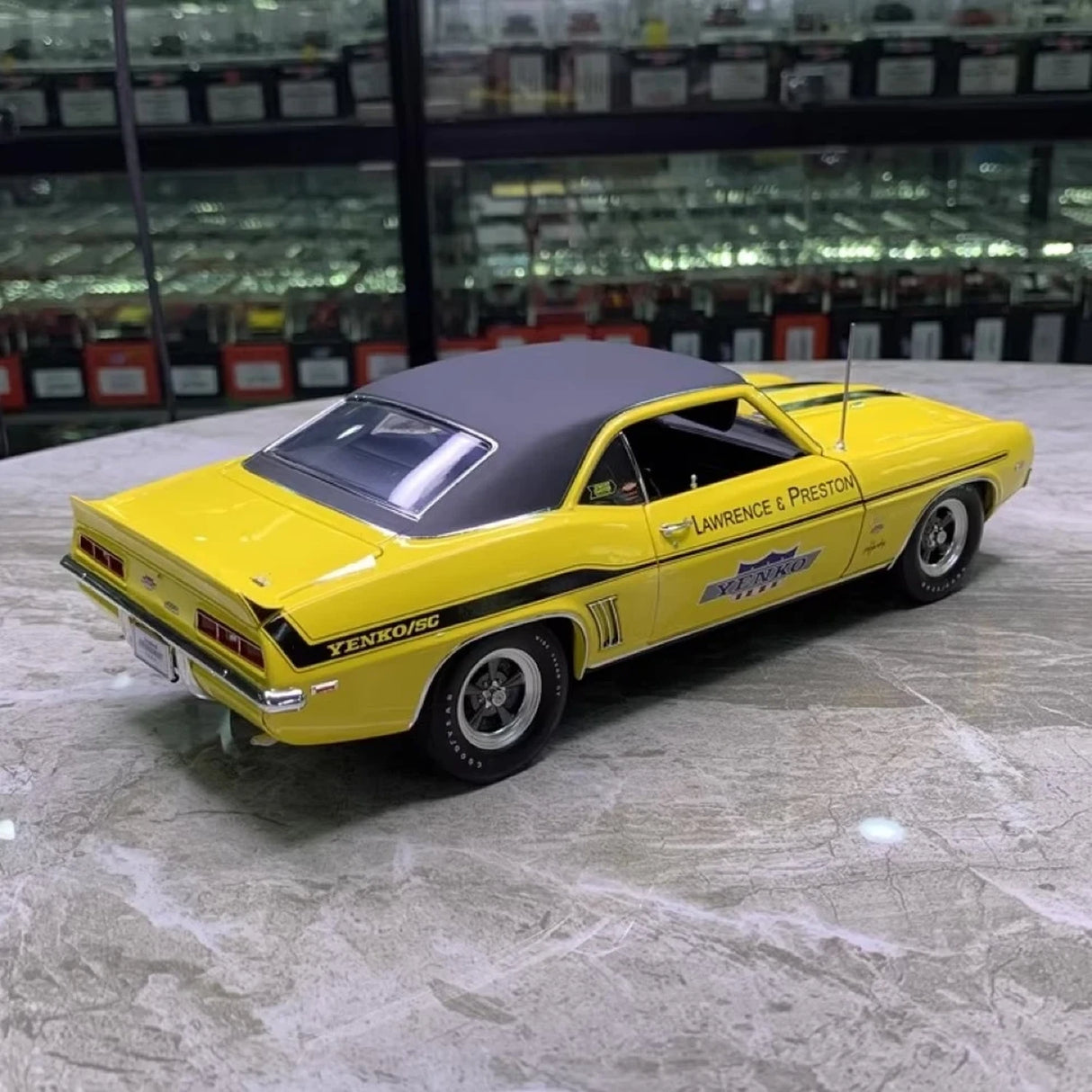 [ACME] 1:18 Chevrolet 1969 Yenko Camaro SC/SS/E geel modelauto Die-Cast