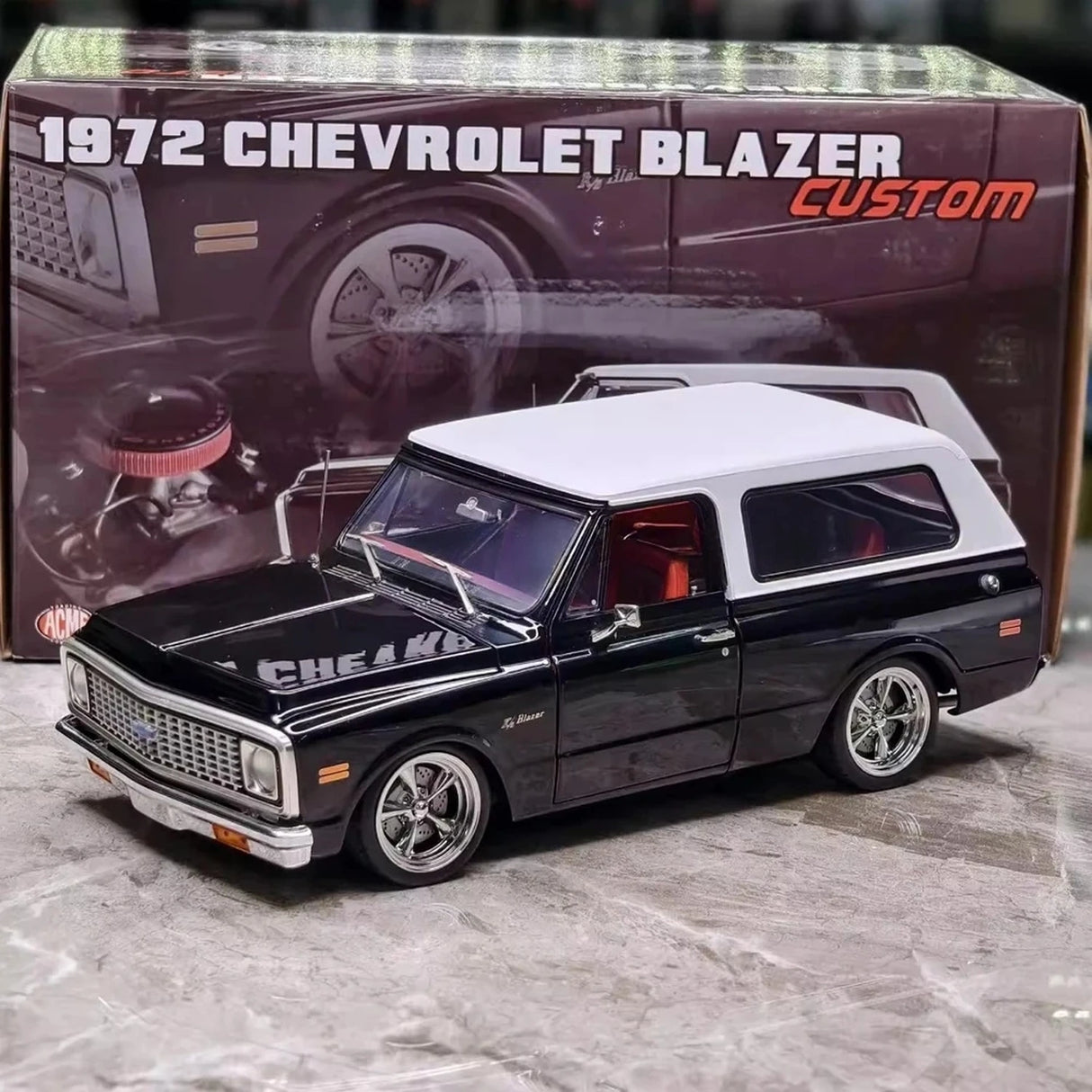 ACME Chevrolet 1972 Blazer Custom Black 1:18 – Keräilyesineitä valuvalumalleja