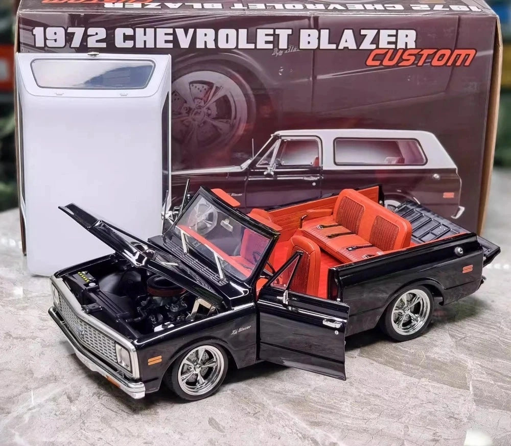 ACME Chevrolet 1972 Blazer Custom Black 1:18 – Keräilyesineitä valuvalumalleja