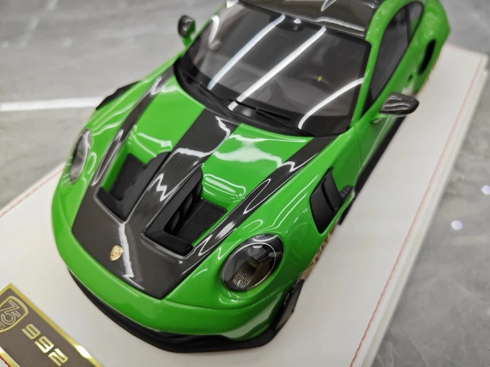 [AI Model] 1:18 Porsche 2023 911 992 GT3 RS Green Model Car Resin