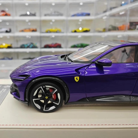 [AT] 1:18 Ferrari 2022 Purosangue Purple Model Car Resin
