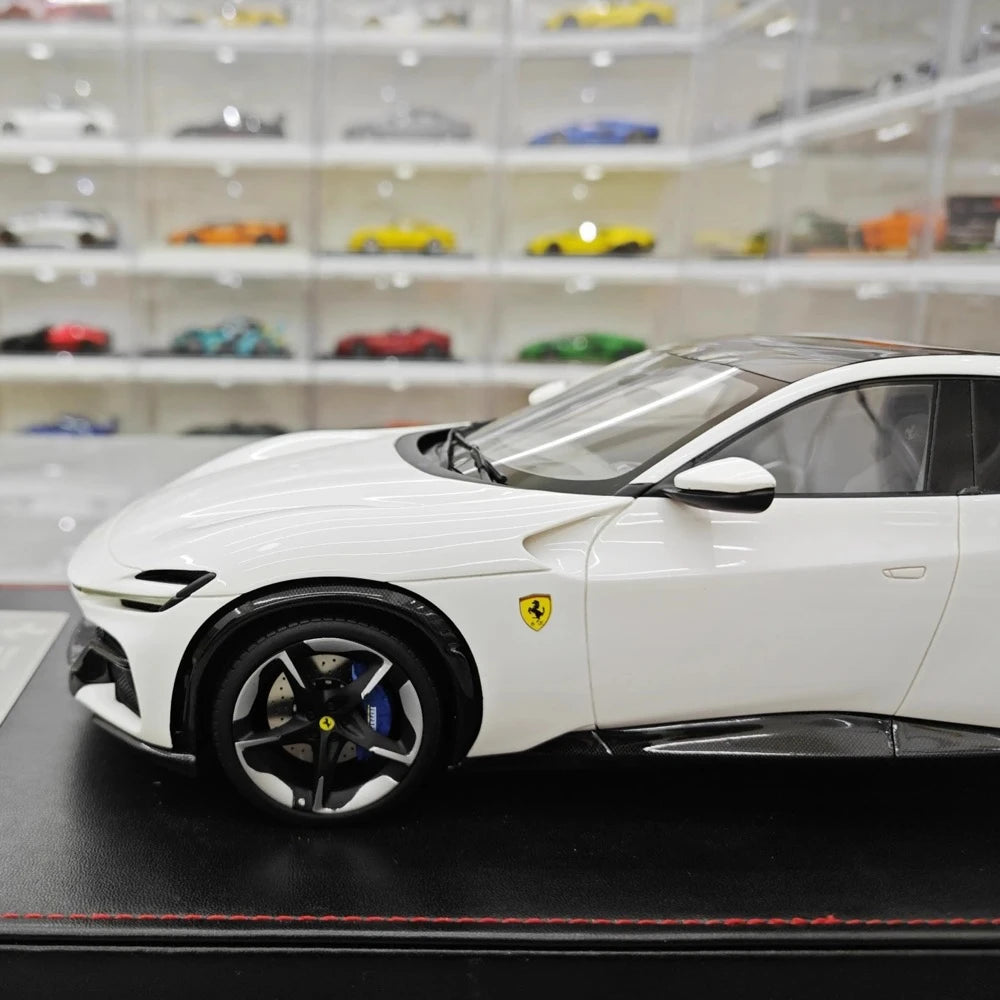 [AT] 1:18 Ferrari 2022 Purosangue White Model Car Resin
