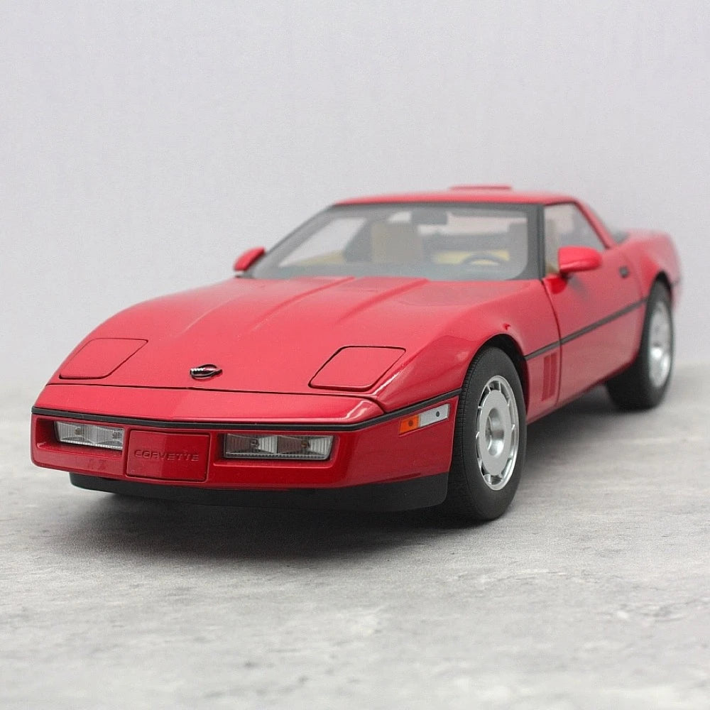 [AutoArt] 1:18 Chevrolet 1986 Corvette C4 Red Model Car Die-Cast