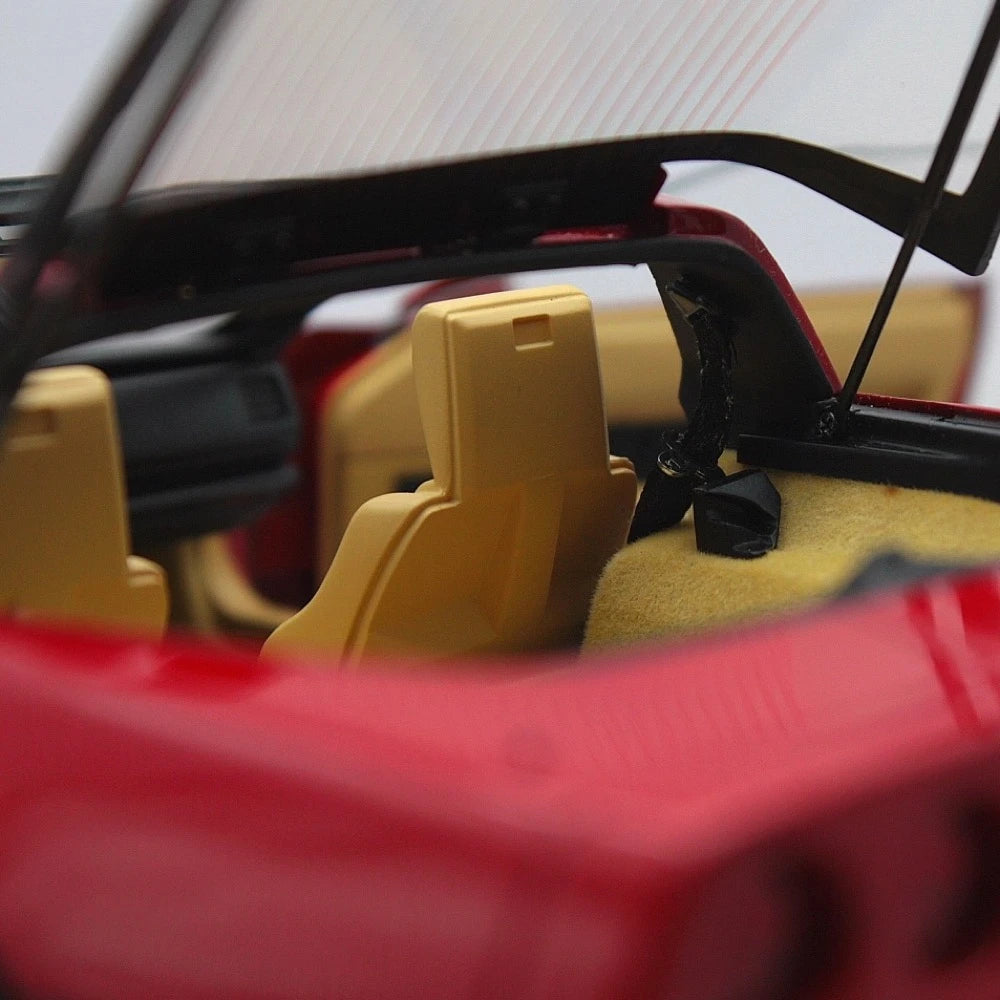 [AutoArt] 1:18 Chevrolet 1986 Corvette C4 Red Model Car Die-Cast