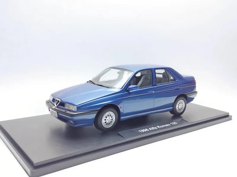 1:18 Alfa Romeo 1996 155 Die Cast Model Car