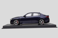 1:18 Alfa Romeo 2015 Giulia QV Die Cast Model Car