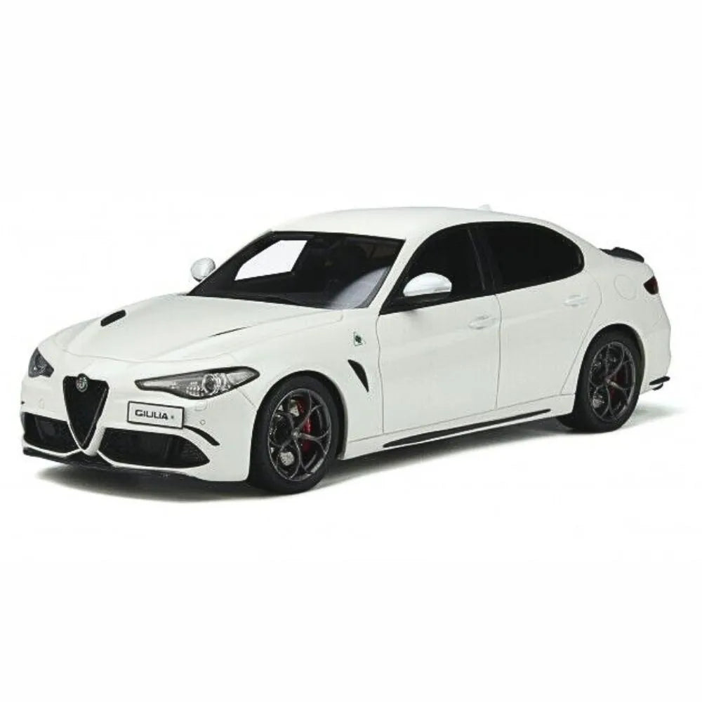 1:18 Alfa Romeo 2015 Giulia QV Die Cast Model Car