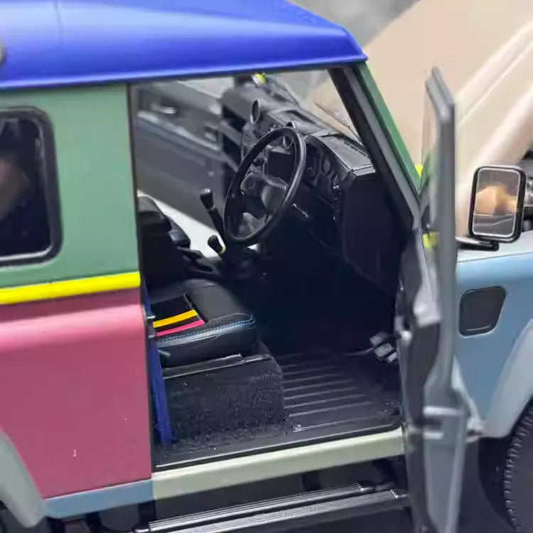 [Almost Real] 1:18 Land Rover 2015 Defender 90-Paul Smith Edition pienoismalli Die-Cast