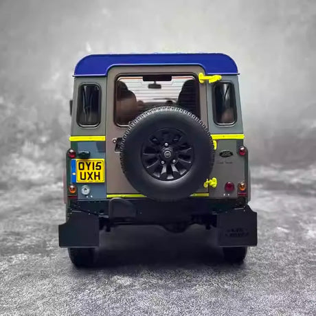 [Almost Real] 1:18 Land Rover 2015 Defender 90-Paul Smith Edition Model Car Die-Cast