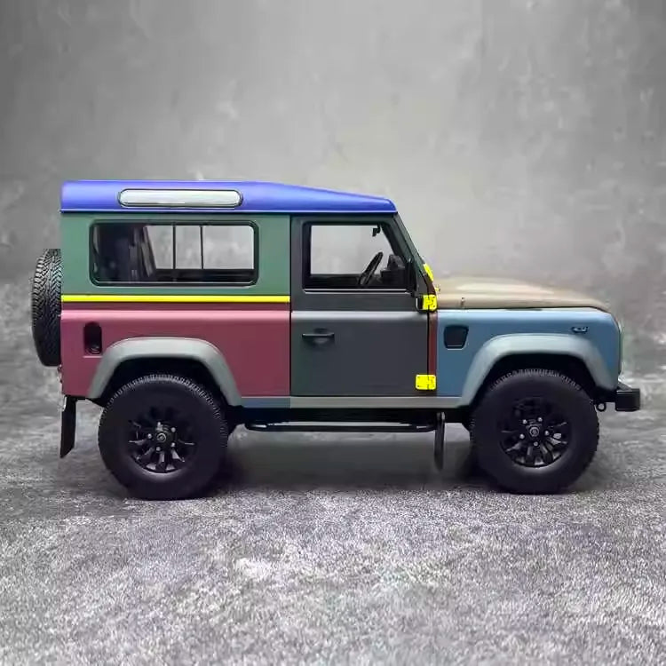 [Almost Real] 1:18 Land Rover 2015 Defender 90-Paul Smith Edition pienoismalli Die-Cast