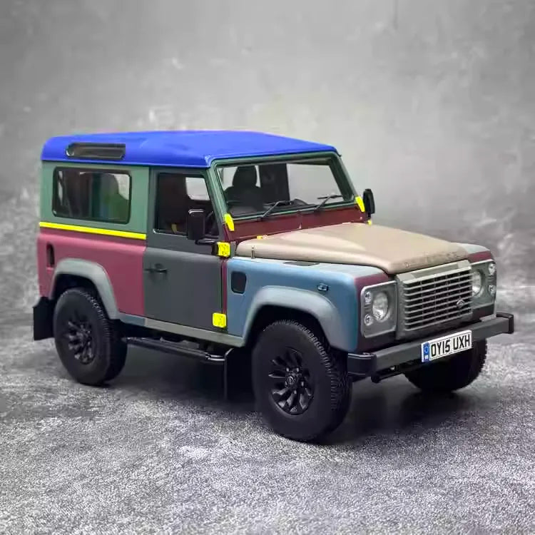 [Almost Real] 1:18 Land Rover 2015 Defender 90-Paul Smith Edition pienoismalli Die-Cast