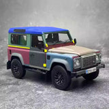 [Almost Real] 1:18 Land Rover 2015 Defender 90-Paul Smith Edition pienoismalli Die-Cast