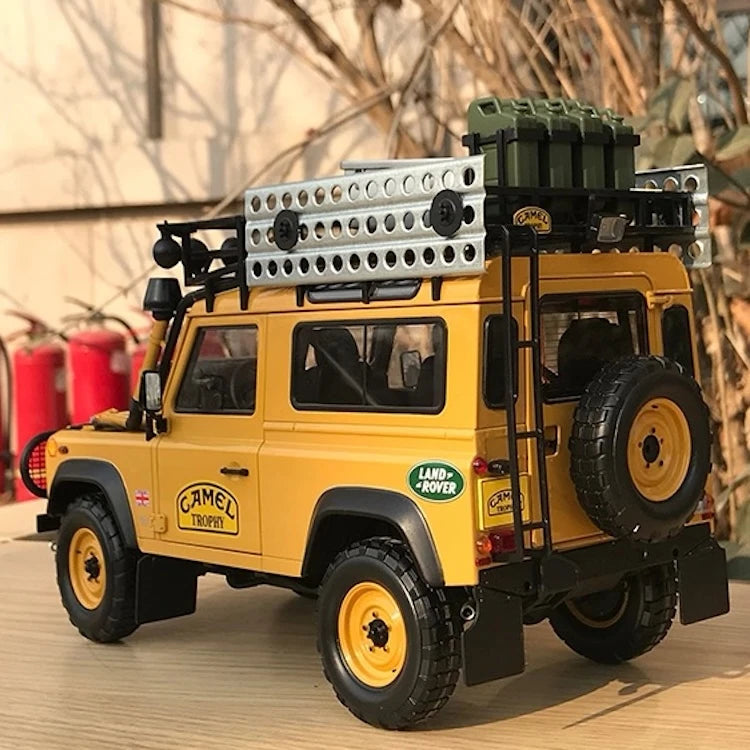 [Almost Real] 1:18 Land Rover Defender 110 Camel Trophy Model Car Die-Cast