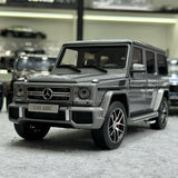 Almost Real Mercedes-AMG 2015 G 63 W463 Arabian cinzento 1:18 – modelo de coleção em metal fundido