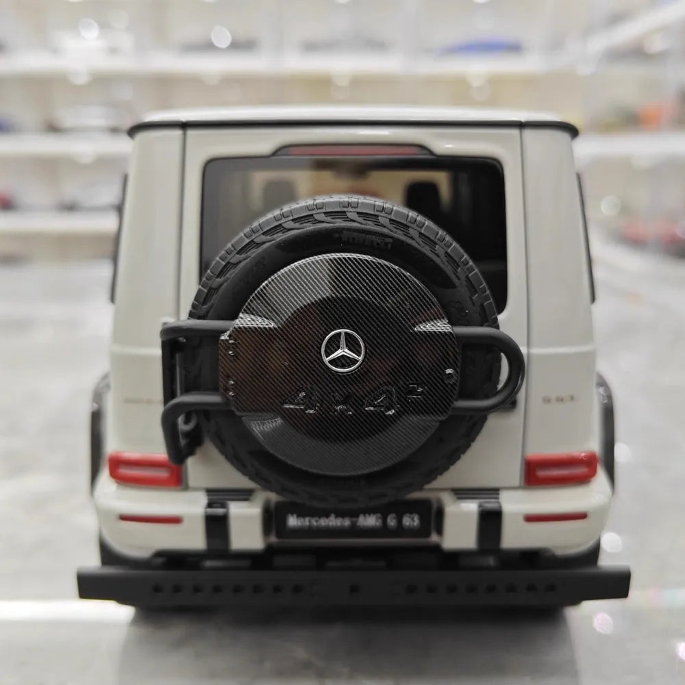[Almost Real] 1:18 Mercedes-AMG 2018 G63 W463 gris voiture miniature Die-Cast