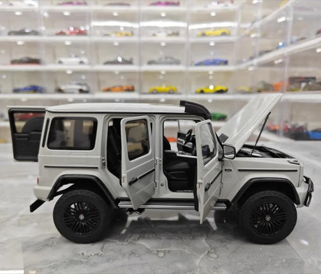 [Almost Real] 1:18 Mercedes-AMG 2018 G63 W463 Gray Model Car Die-Cast