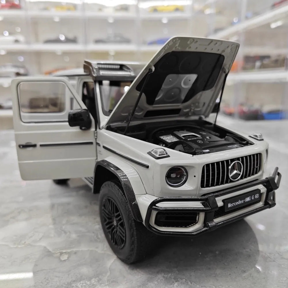 [Almost Real] 1:18 Mercedes-AMG 2018 G63 W463 Gray Model Car Die-Cast