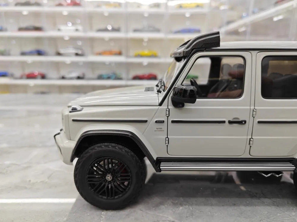 [Almost Real] 1:18 Mercedes-AMG 2018 G63 W463 Gray Model Car Die-Cast