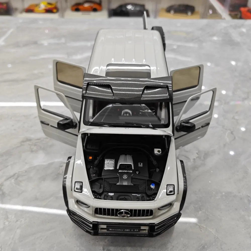 [Almost Real] 1:18 Mercedes-AMG 2018 G63 W463 gris voiture miniature Die-Cast