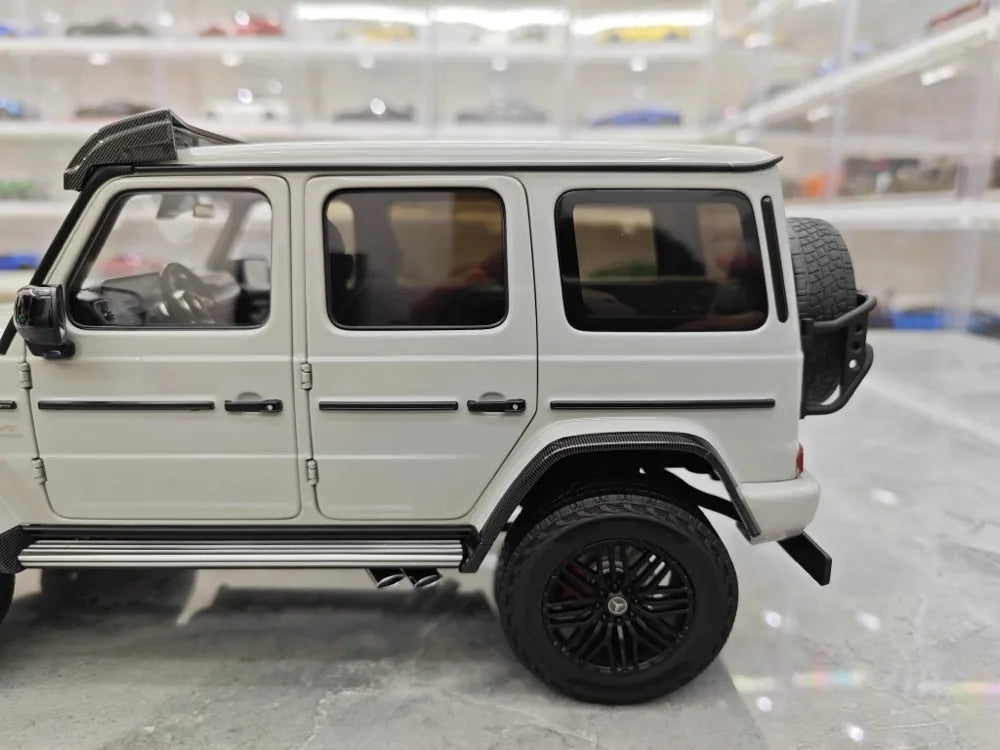 [Almost Real] 1:18 Mercedes-AMG 2018 G63 W463 Gray Model Car Die-Cast
