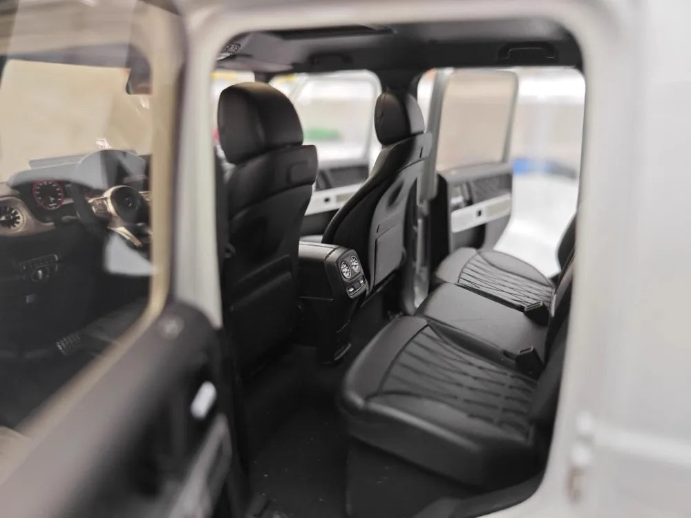 [Almost Real] 1:18 Mercedes-AMG 2018 G63 W463 Gray Model Car Die-Cast