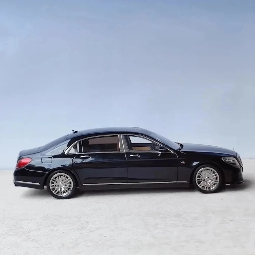 [Almost Real] 1:18 Mercedes-Maybach 2020 S650L Brabus 900 Black Model Car Die-Cast