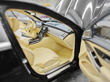 [Almost Real] 1:18 Mercedes-Maybach 2021 S-Class Black Model Car Die-Cast